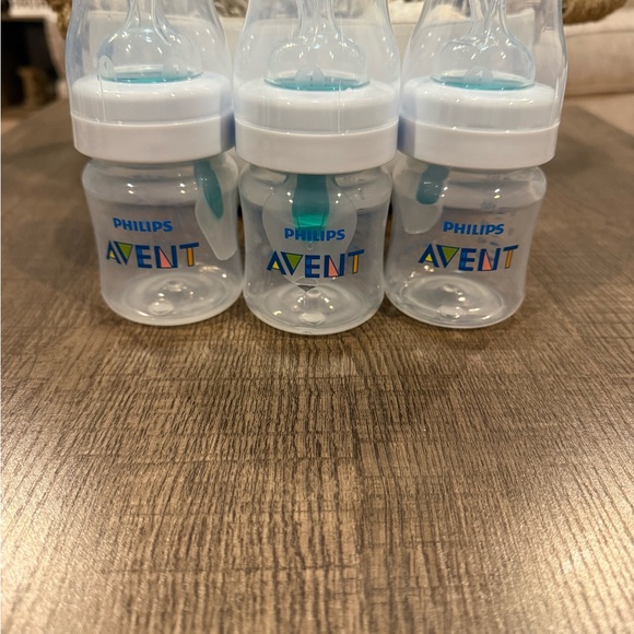 Philips Avent Other - Philips Avent Baby Bottles Set